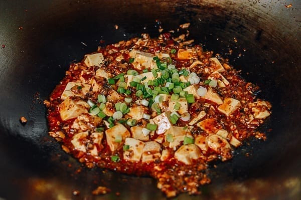 Adding scallions to mapo tofu, bmeteor.aiodimecu.cf