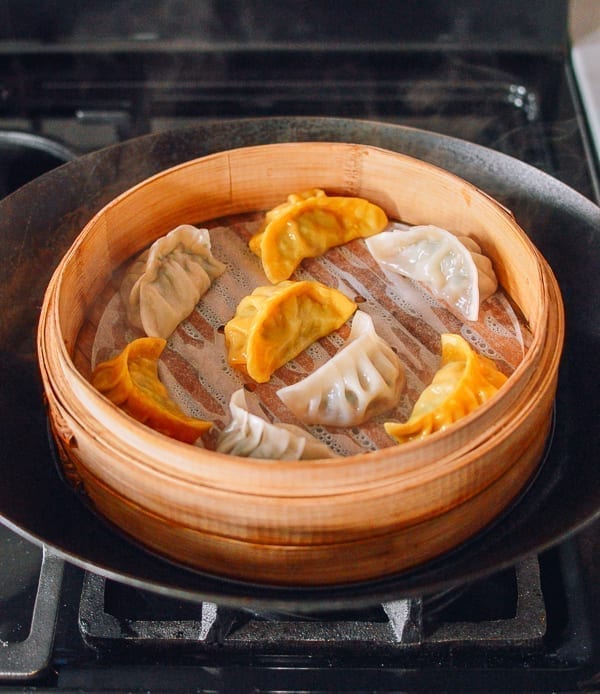 Steamed dumplings in bamboo steamer, bmeteor.aiodimecu.cf