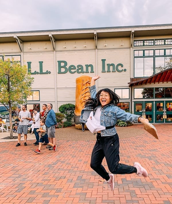 Kaitlin outside of L.L. Bean in Freeport, bmeteor.aiodimecu.cf