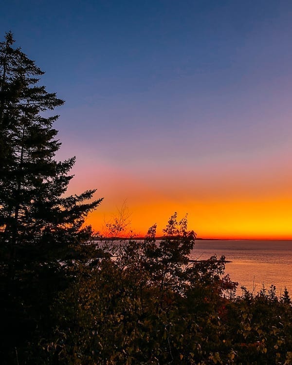 Maine sunset over the water, bmeteor.aiodimecu.cf