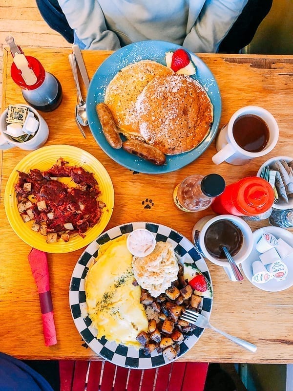 Breakfast at 2 Cats, bmeteor.aiodimecu.cf