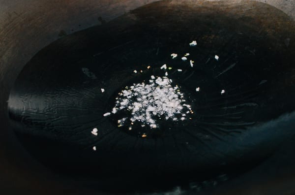 Garlic in wok, bmeteor.aiodimecu.cf