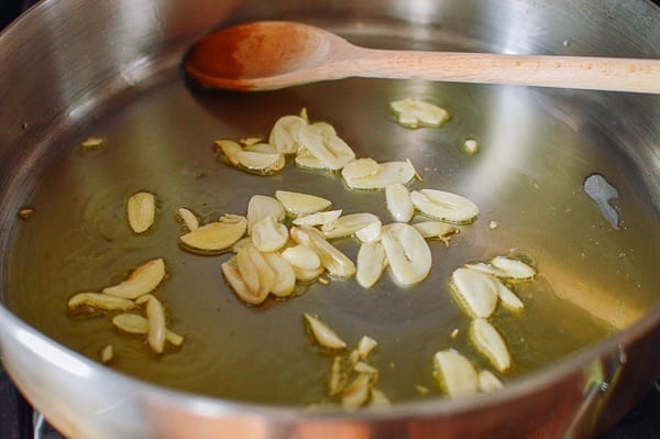 Cooking garlic in olive oil, bmeteor.aiodimecu.cf