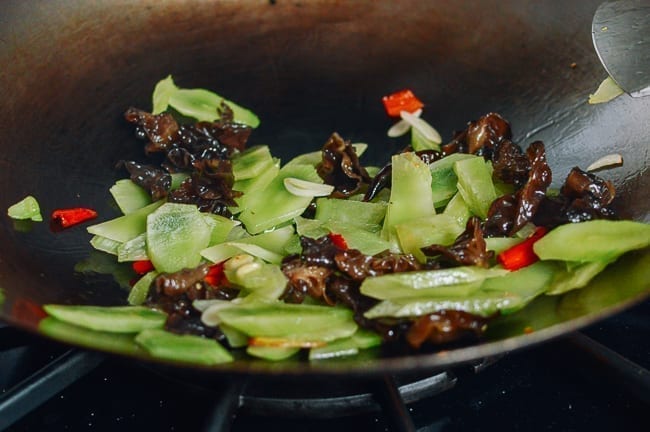 Chinese Celtuce Stir-fry, bmeteor.aiodimecu.cf