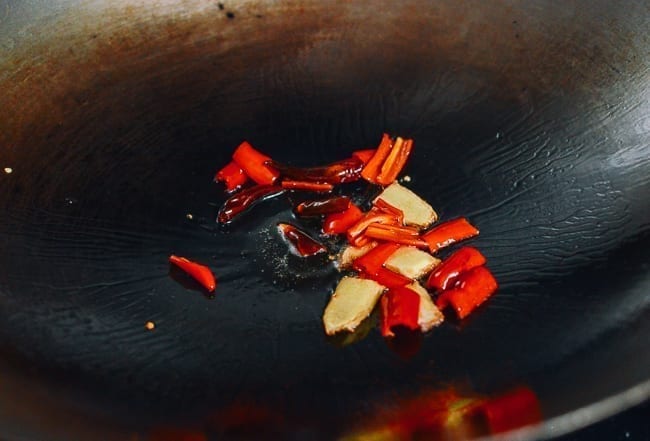 Adding red peppers to wok, bmeteor.aiodimecu.cf