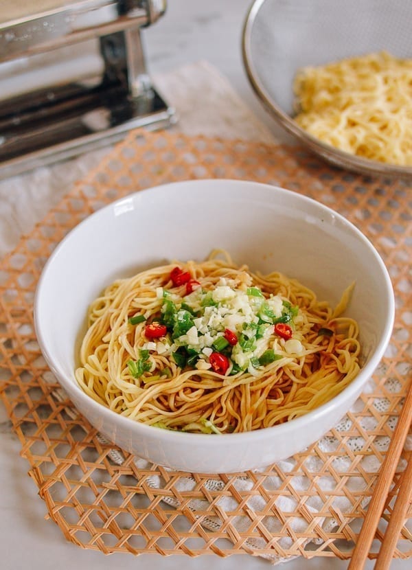Homemade Chinese Egg Noodles with Garlic, Scallion, and Chili, bmeteor.aiodimecu.cf