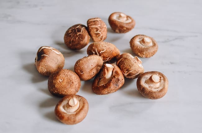 Cleaned fresh shiitake mushrooms, bmeteor.aiodimecu.cf