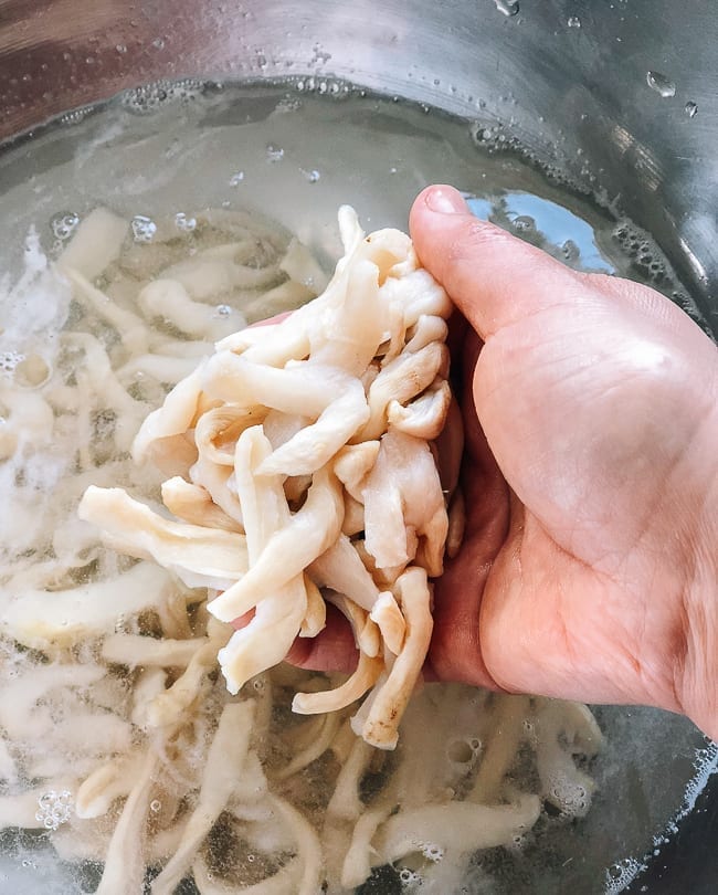 Washing the dried daikon pieces, bmeteor.aiodimecu.cf