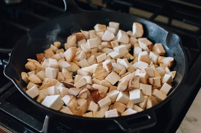 Adding mushrooms to cast iron pan, bmeteor.aiodimecu.cf