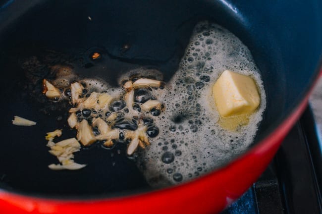 Butter, garlic, and dashi in pot, bmeteor.aiodimecu.cf