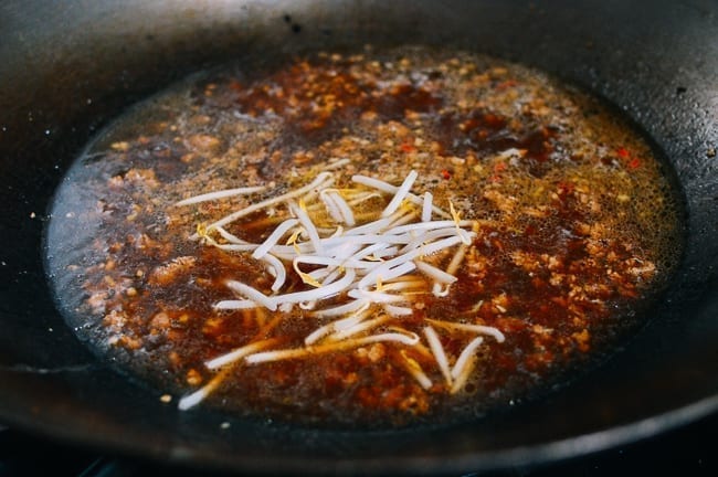 Adding bean sprouts to soup, bmeteor.aiodimecu.cf