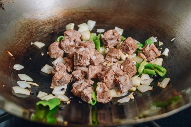 Adding pork ribs to wok, bmeteor.aiodimecu.cf