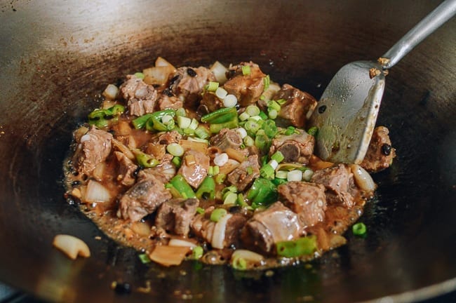 Adding chopped scallions, bmeteor.aiodimecu.cf