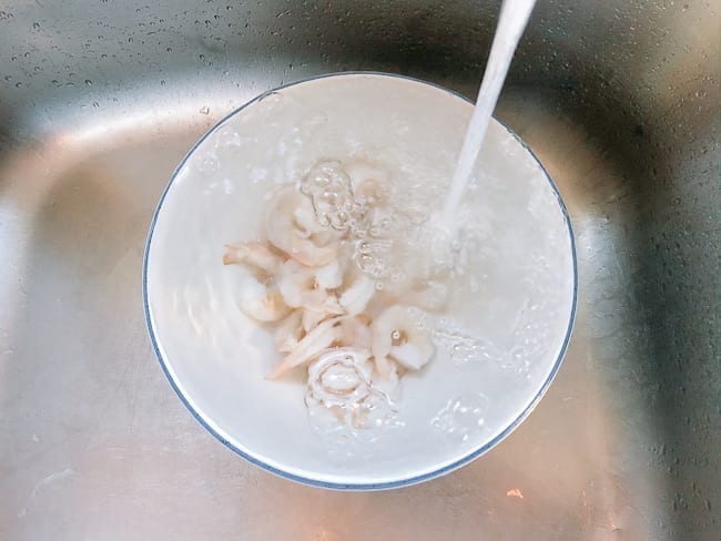 Running water over shrimp, bmeteor.aiodimecu.cf