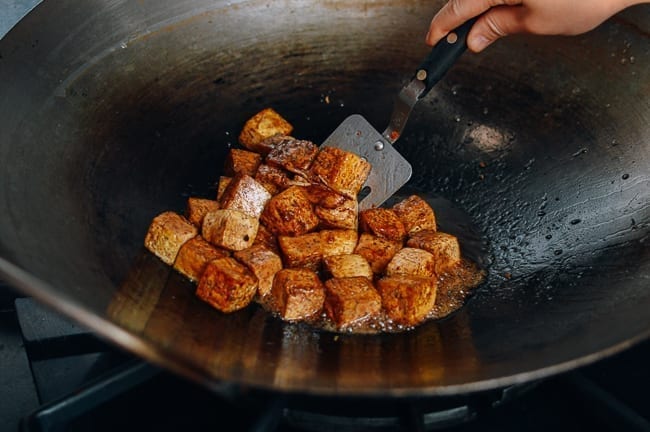 Stirring tofu in sauce, bmeteor.aiodimecu.cf