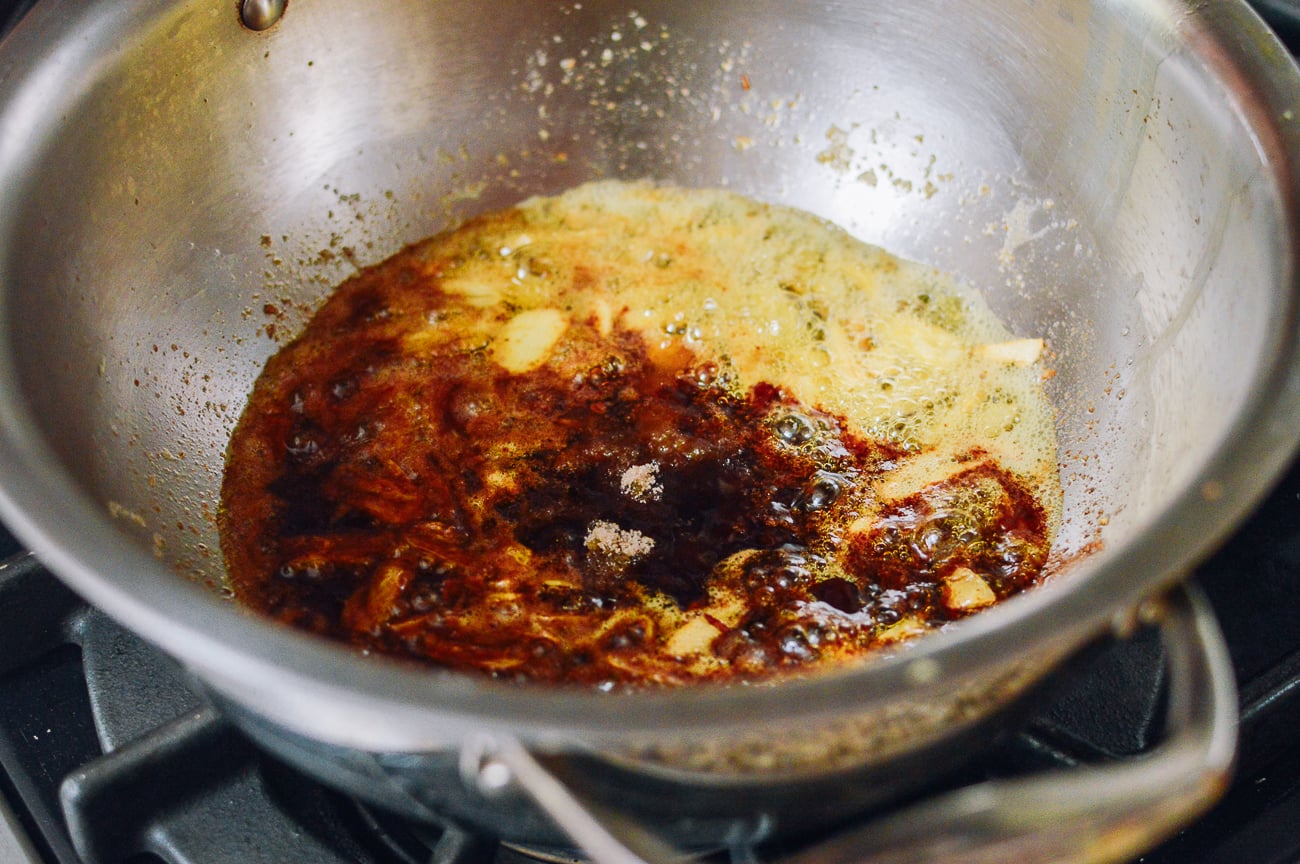 Making sauce for garlic noodles, bmeteor.aiodimecu.cf