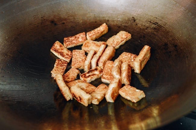 Pan-fried tofu in wok, bmeteor.aiodimecu.cf