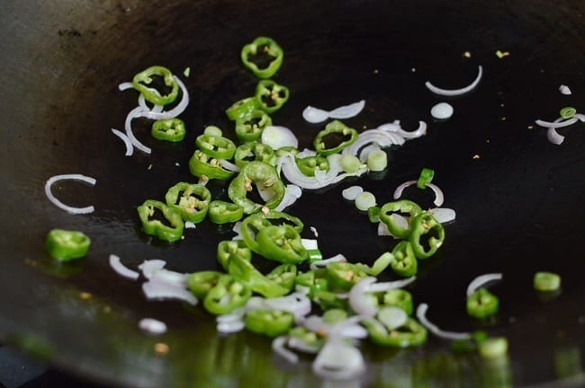 Peppers and shallots in woks, bmeteor.aiodimecu.cf