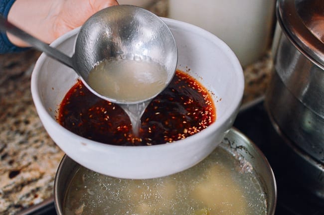 Adding hot stock to bowl of aromatics and seasonings, bmeteor.aiodimecu.cf