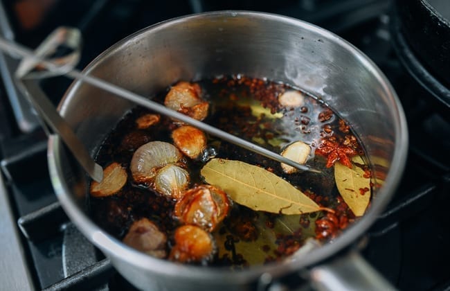 Infusing oil to make Chinese chili oil, bmeteor.aiodimecu.cf
