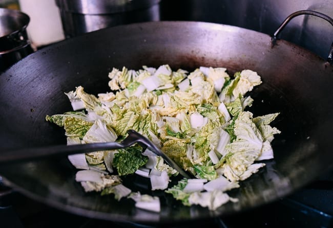 Stir-frying napa cabbage, bmeteor.aiodimecu.cf