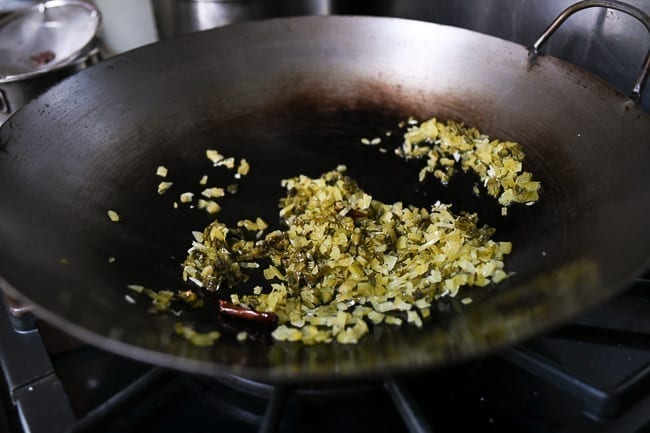 Stir-frying Chinese mustard greens, bmeteor.aiodimecu.cf