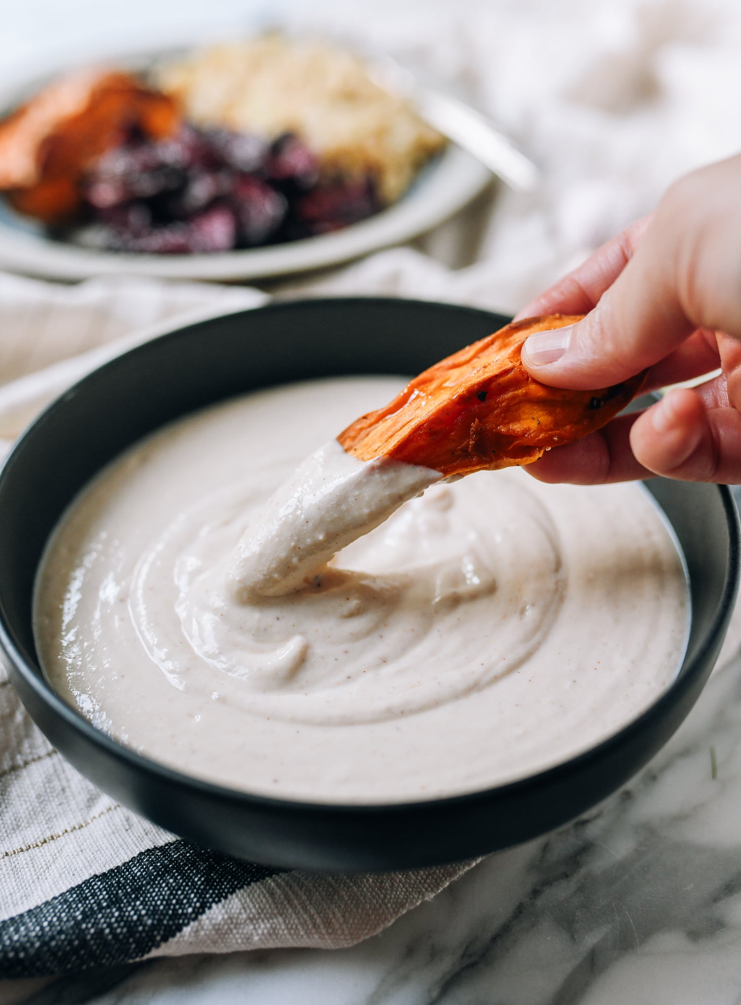 Dipping roasted sweet potato in tofu garlic aioli, bmeteor.aiodimecu.cf