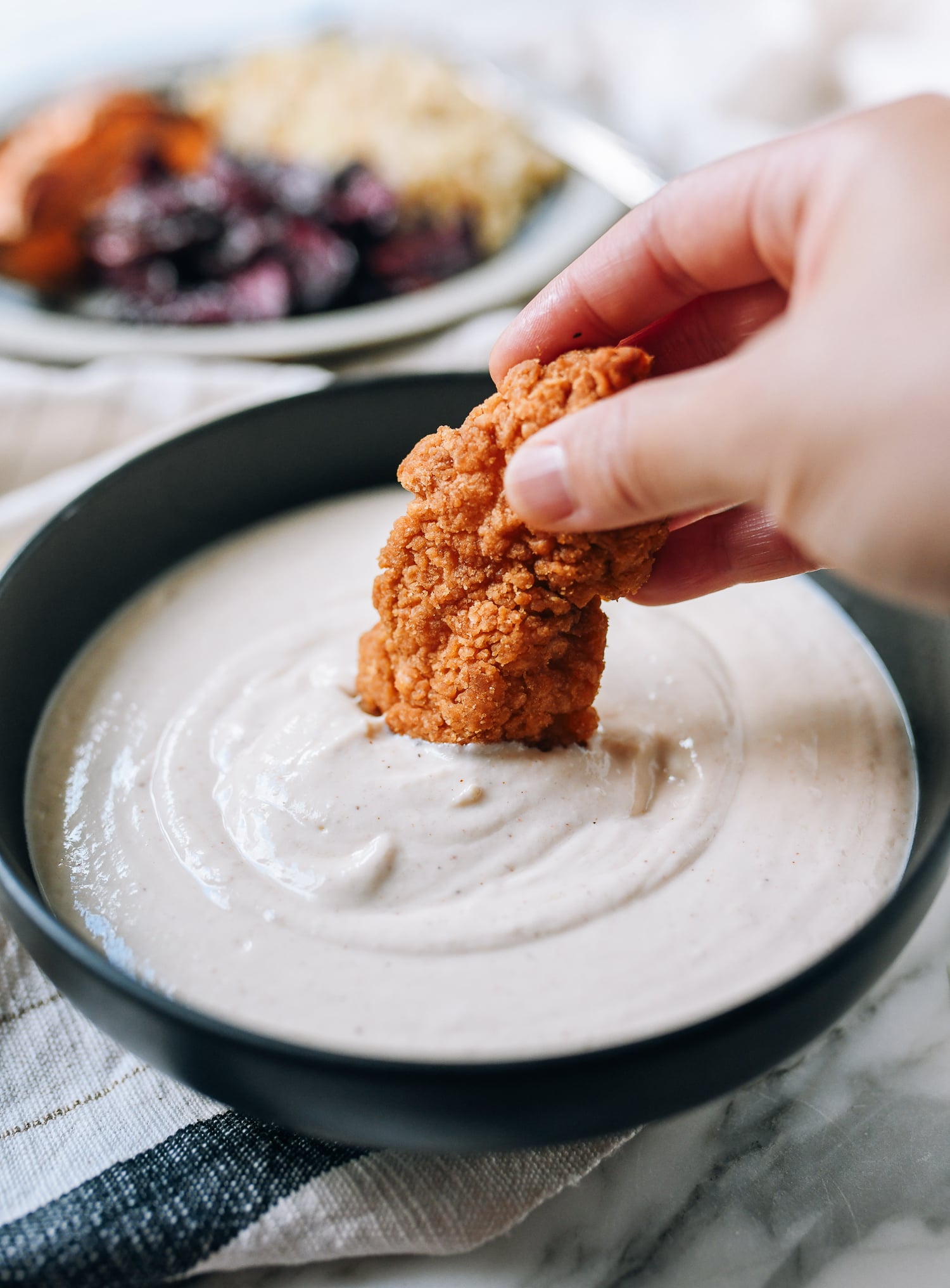 Dipping chicken finger into tofu garlic aioli, bmeteor.aiodimecu.cf