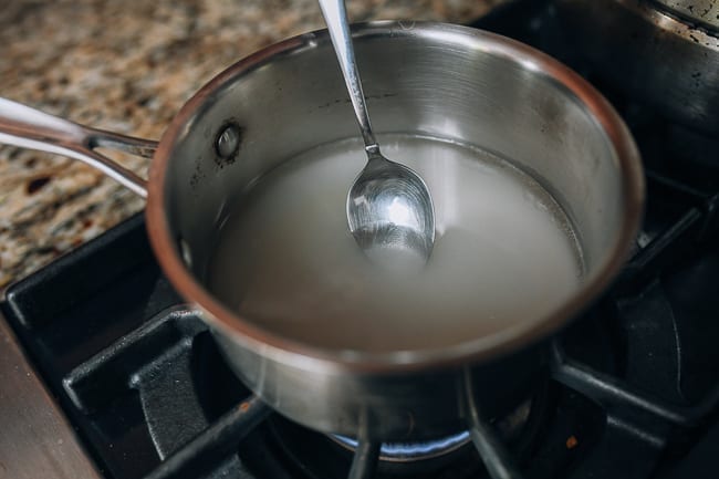 Dissolving sugar into water over heat, bmeteor.aiodimecu.cf