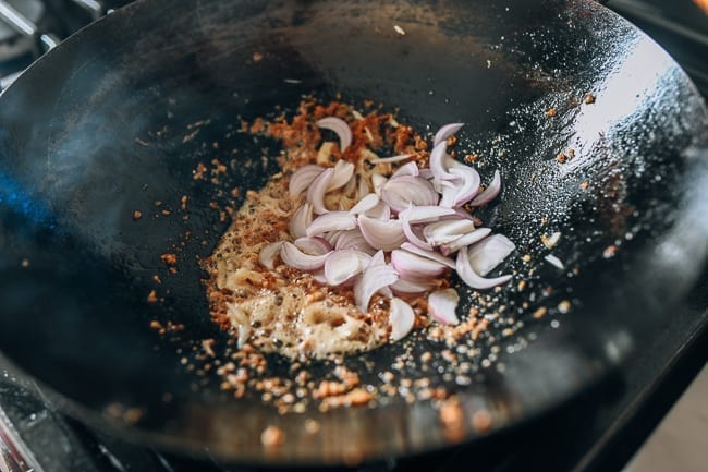 Adding shallots to wok, bmeteor.aiodimecu.cf