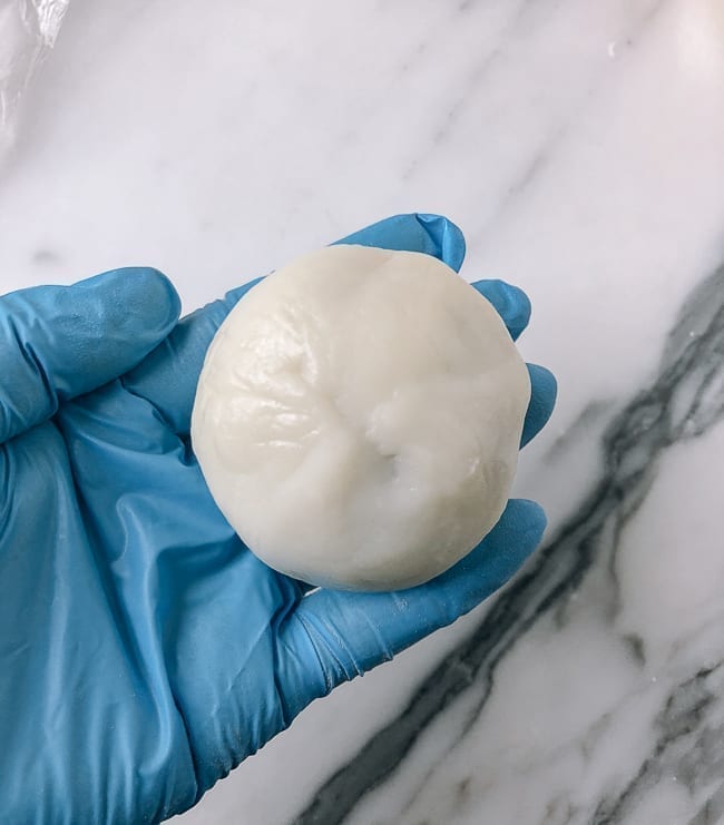 Ball of mochi with filling inside, bmeteor.aiodimecu.cf