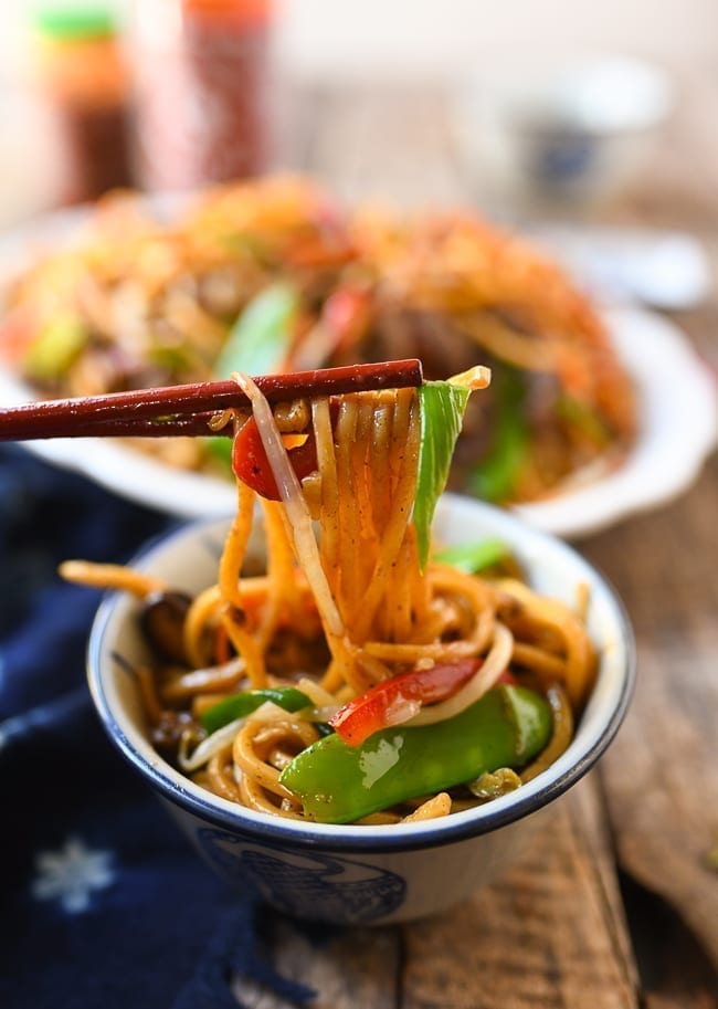 Lifting lo mein with chopsticks, bmeteor.aiodimecu.cf
