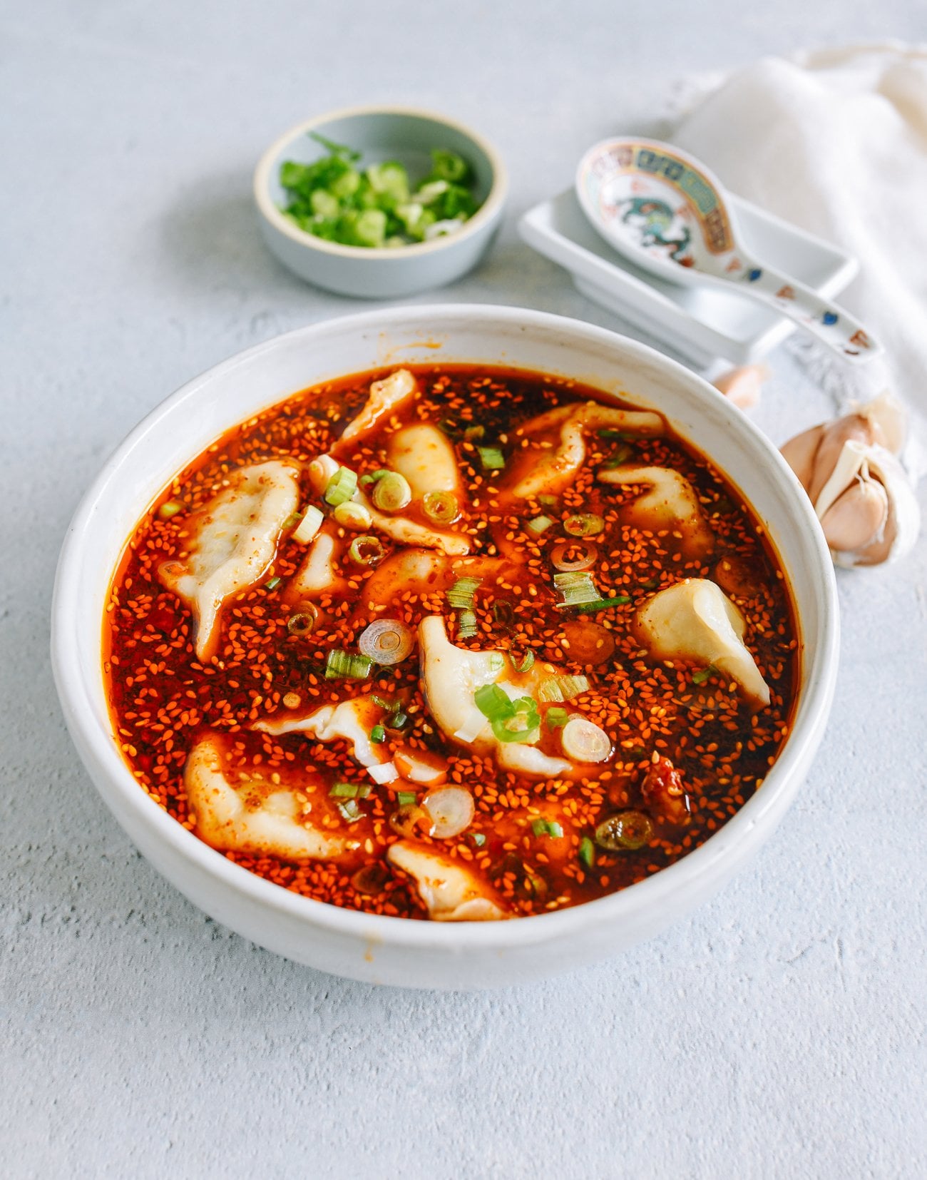 Hot and Sour Dumpling Soup (酸汤水饺)
