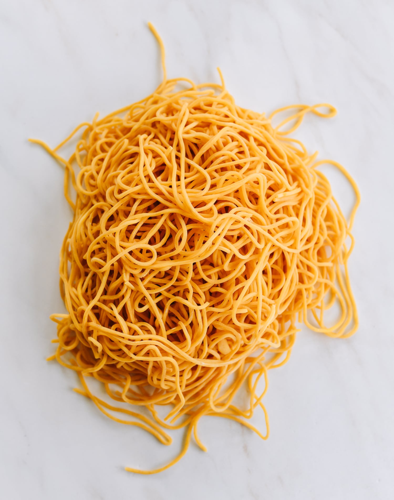 lo mein noodles