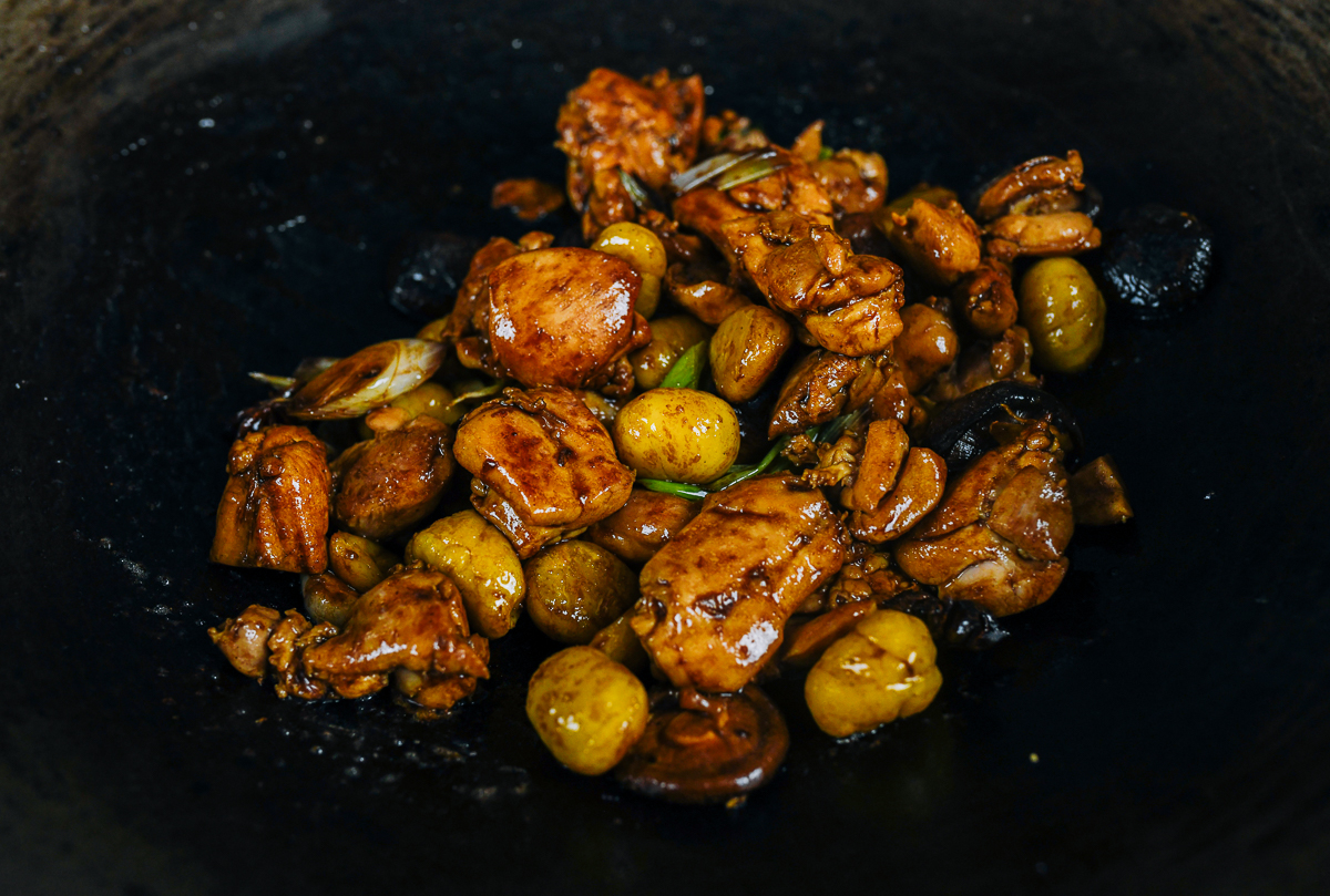 seasoning added to chicken and chestnuts